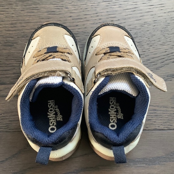 Osh Kosh Sneakers - Picture 6 of 10